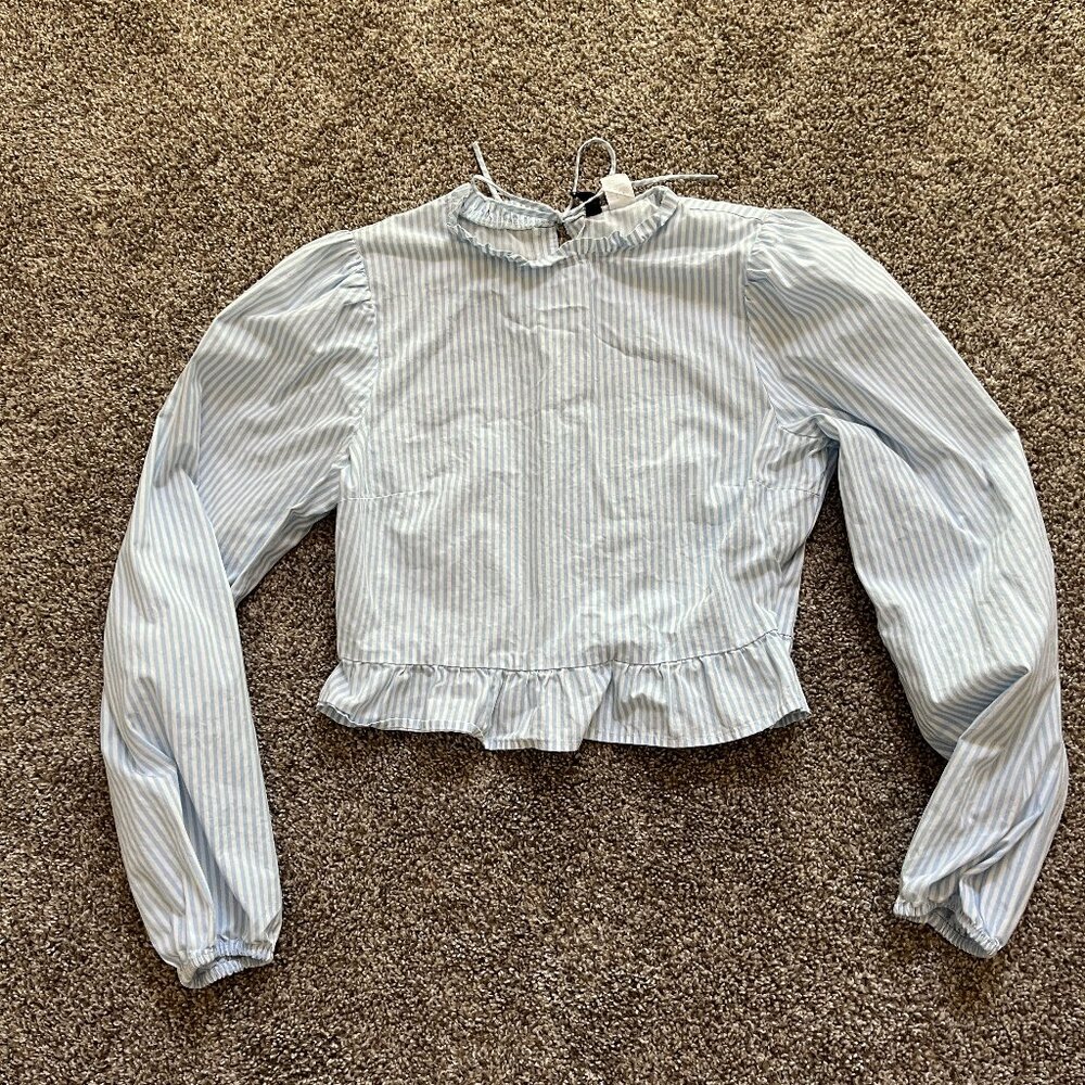 H&M Blouse Long Sleeve Ruffled Collar and Hem Blue Vertical Stripes Zip Small